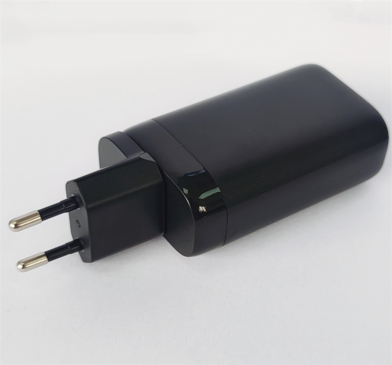 PD chargers GAN  65W with USB C fast charger